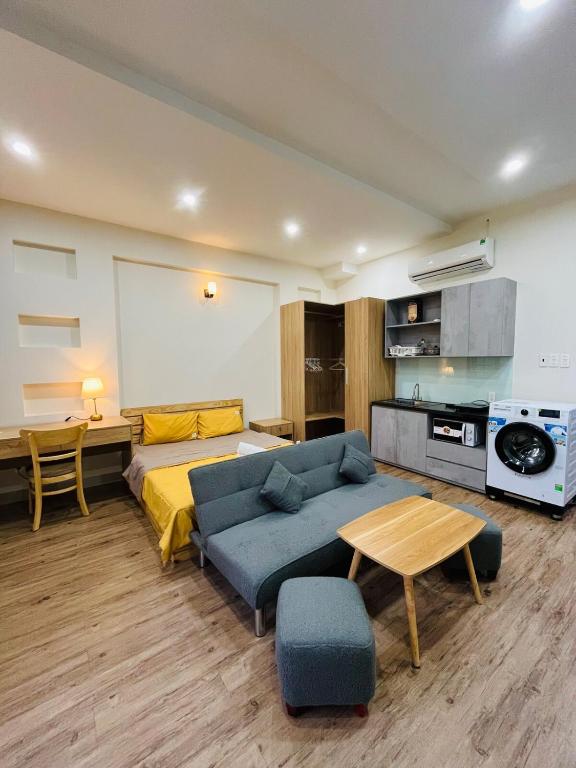 Spacious studio with a large balcony in Thao Dien R02 - Bed and Breakfast Ho Chi Minhstad