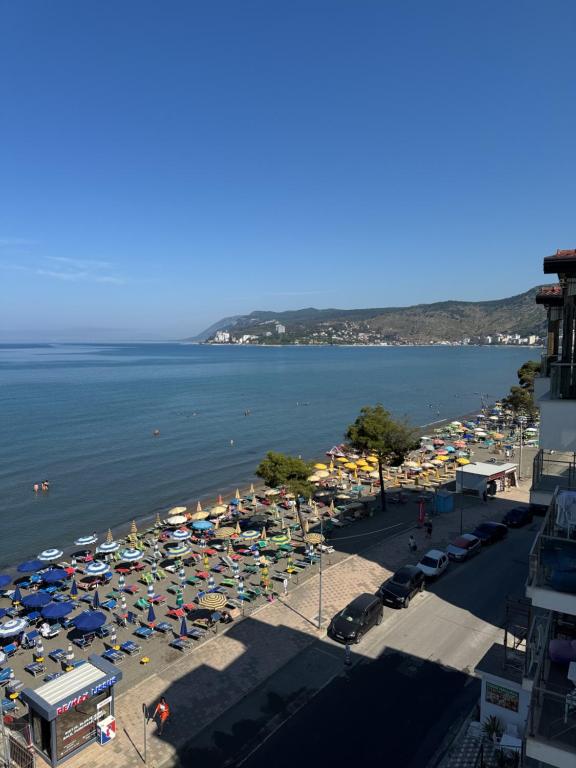 Holiday Apartmens Neli - B&B Shëngjin