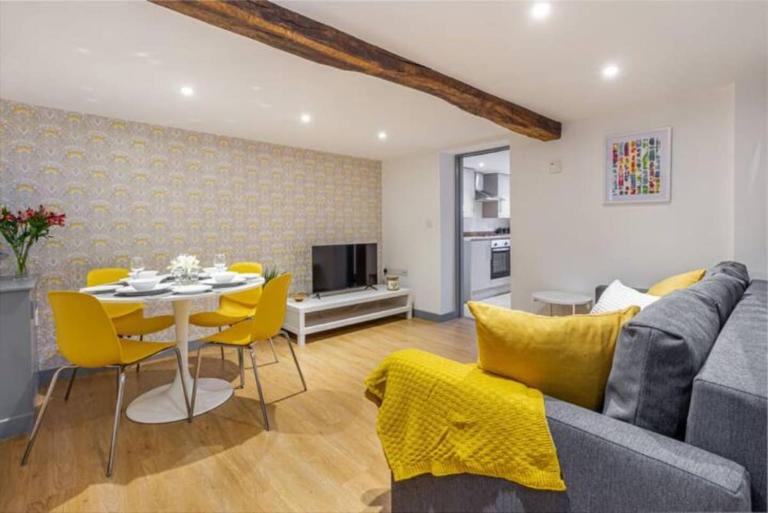 Zest Homes 87 Bridge Street - B&B Leominster