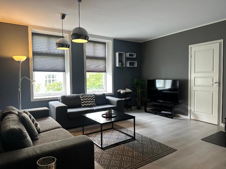 Ålesund City Center - Modern 80-m2 flat with 3 bedrooms - B&B Ålesund