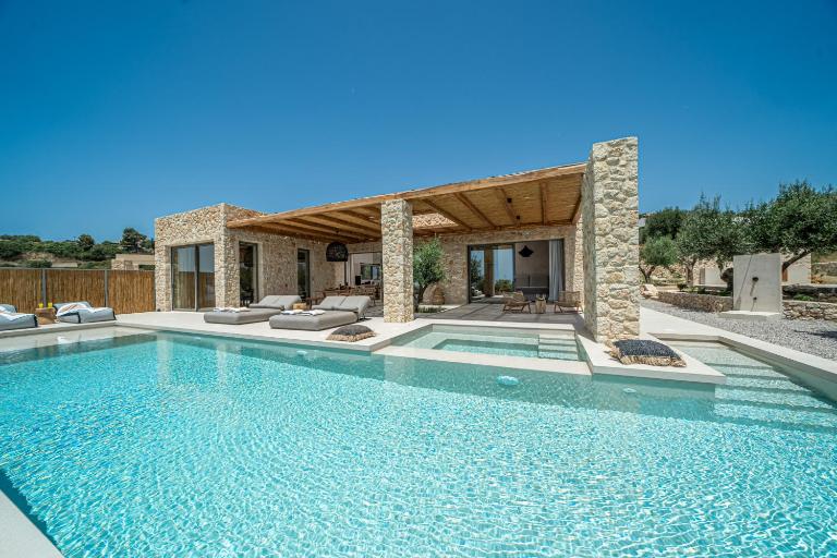 Lithos Art Villas - Utopia - B&B Lakíthra
