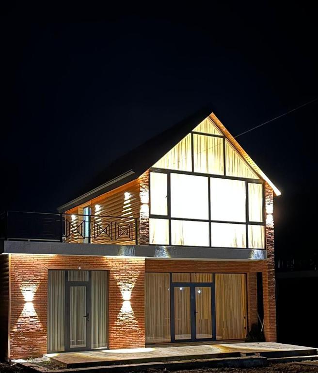 Dream House - B&B Sadgeri