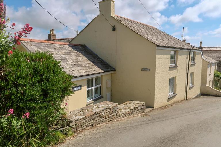 Hilldene - B&B Tintagel
