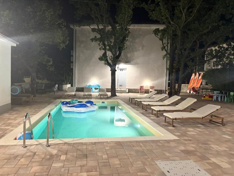 Family Villa Q & more - Bed and Breakfast Kraljevica
