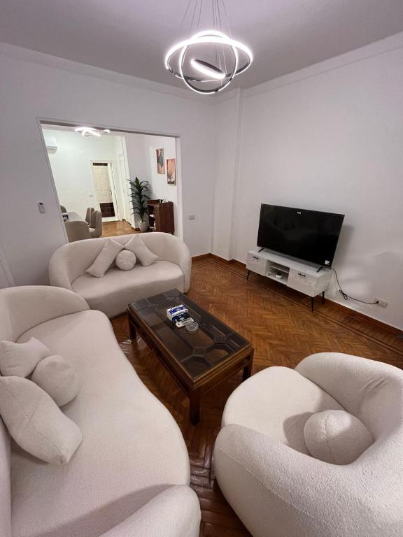 Zamalek 3BR affordable - Ferienwohnung Kairo