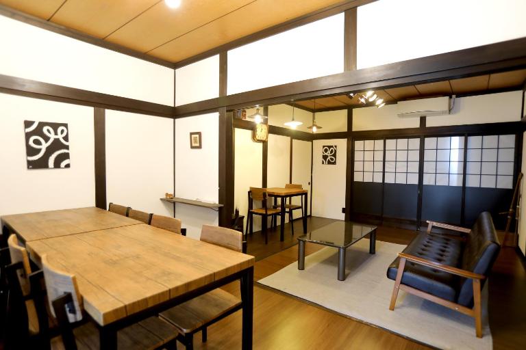 古民家一棟貸子犬と画家みんなの家 - Bed and Breakfast Kosai