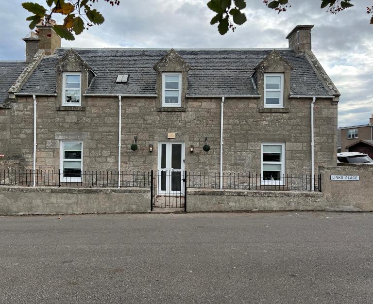 1 Links Place - Ferienwohnung Nairn