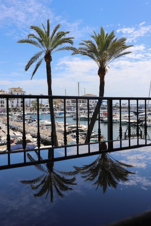 Puerto Duquesa fancy condo overlooking Marina - Ferienwohnung Manilva