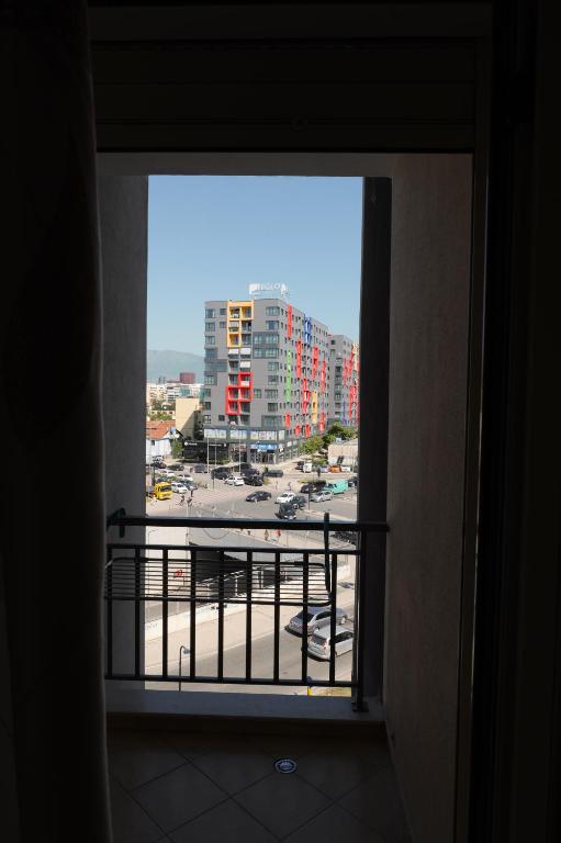 Comfy flat in Astir Near bus and AC - B&B Tirana