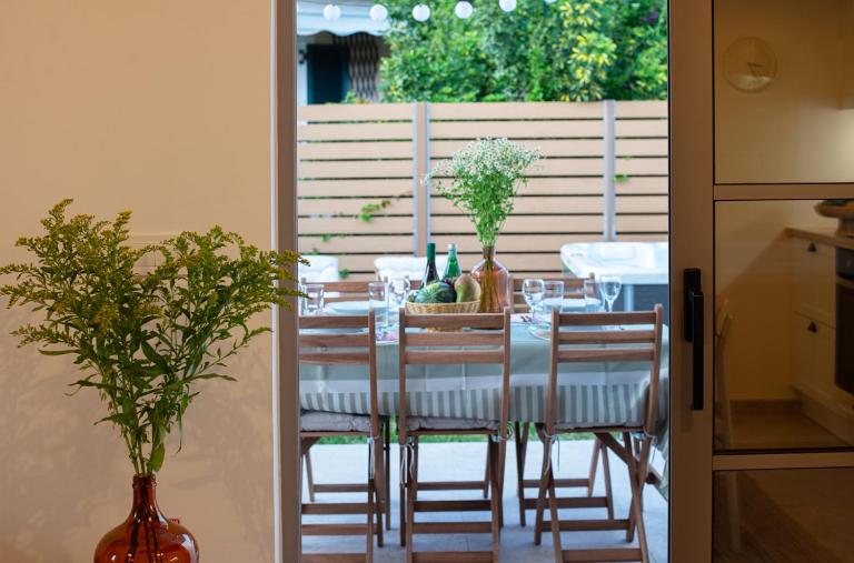 Clementine's City House - Bed and Breakfast Argostólion
