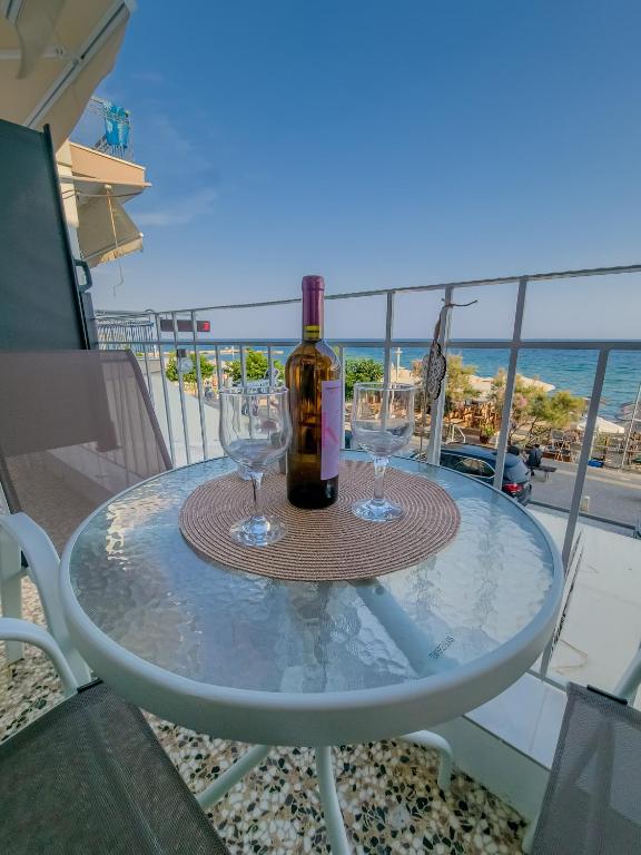 SeaZen Beach Front Suites - B&B Néa Kallikráteia