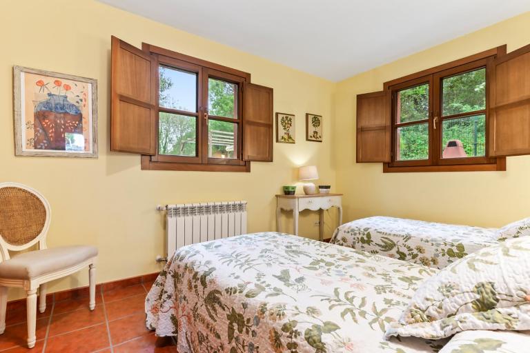 Casa Entrecinas en Collera - Bed and Breakfast Collera