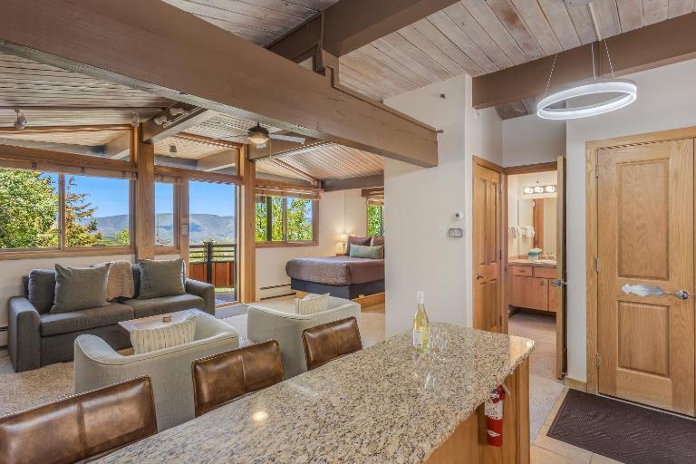 Laurelwood Condominiums 111 - B&B Snowmass Village