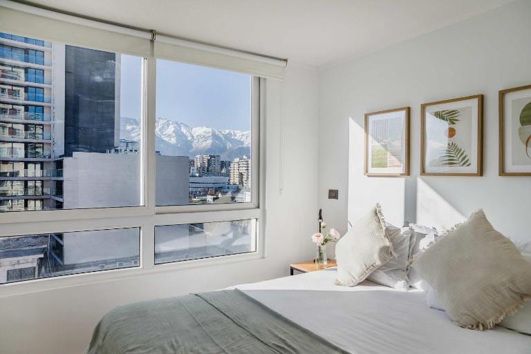 Discover Nunoa Cozy 1BR with Local Charm - Chambres d'hôtes Santiago
