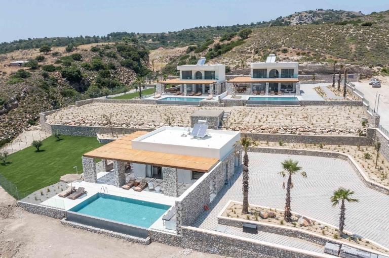 Athoros Luxury Villas - B&B Afántou