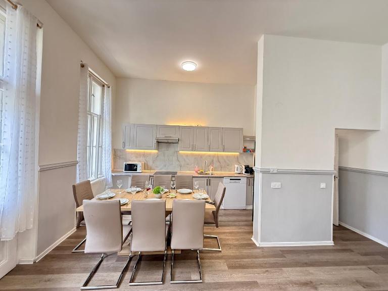 FREE PARKING- 2BDR Apartment in Wenceslas Square - B&B Praga