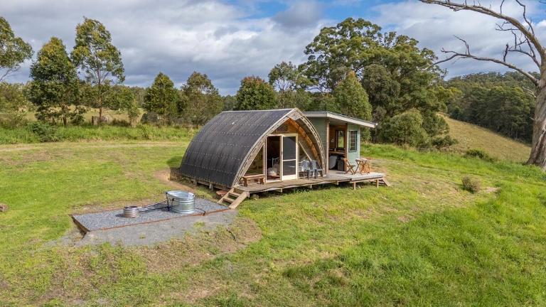 Bakers Hut - Off Grid Farm Stay - B&B Bellingen