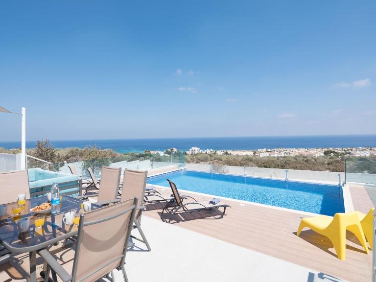Villa Clea,stunning 4bdr Protaras Villa, Seaviews - Ferienwohnung Protaras