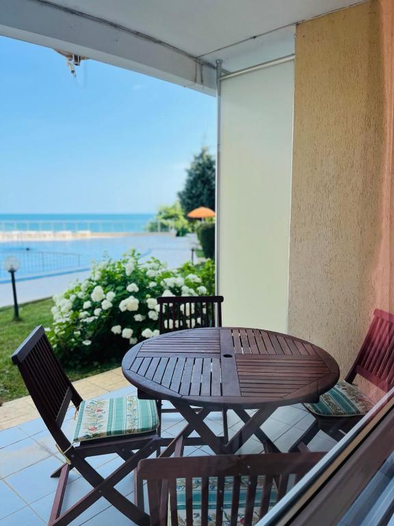 Seafront apartment Lucky - Chambres d'hôtes Sveti Vlas