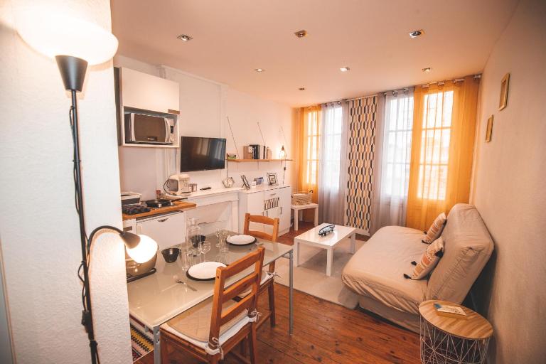 Cocooning studio Rue Raphaël - Bed and Breakfast Le Puy-en-Velay