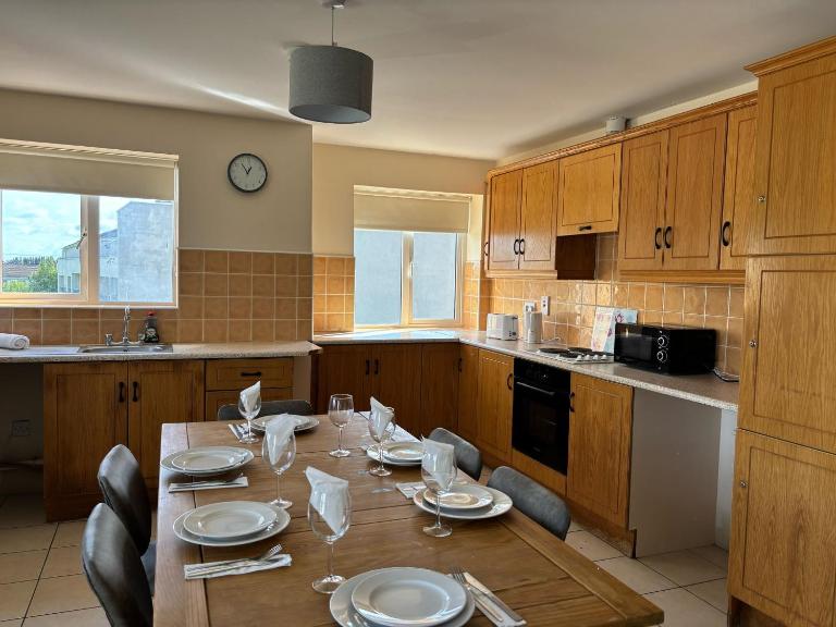 Three Bedroom Apartment Athlone - B&B Athlone