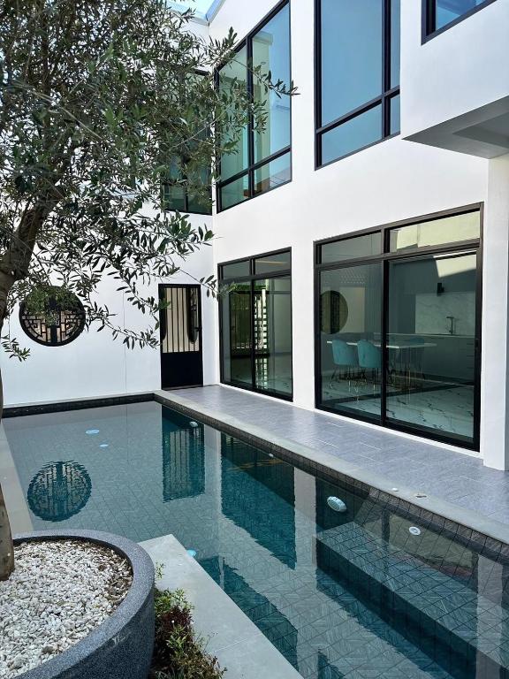 Modern ZEN Vibe 3BR Pool Villa Phuket - B&B Ban Tha Khreng