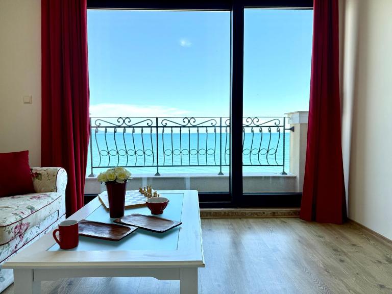 Cosher - Gardenia Palace Apt 10 Free Parking - Ferienwohnung Pomorie
