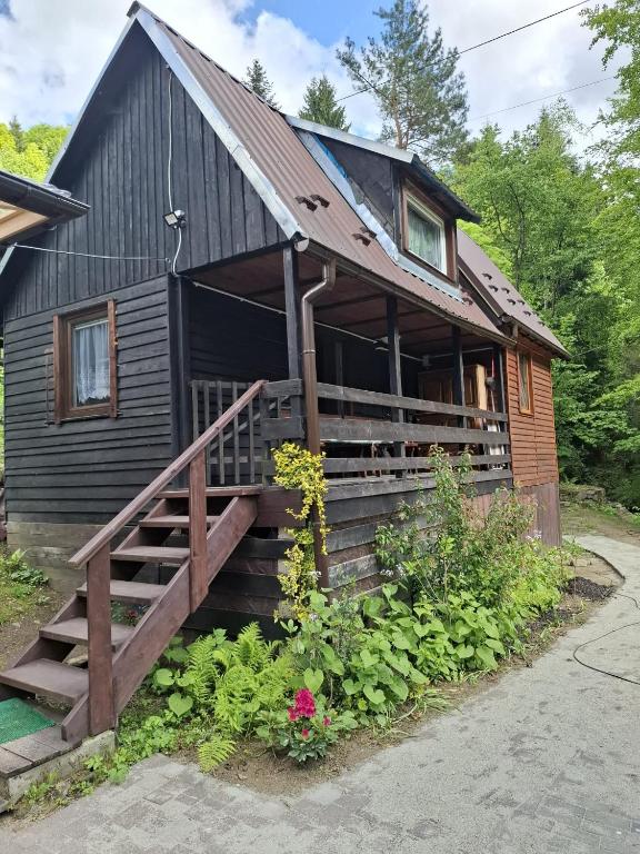 Duży drewniany domek nad rzeką, Obidza 381, Łącko - Ferienwohnung Obidza