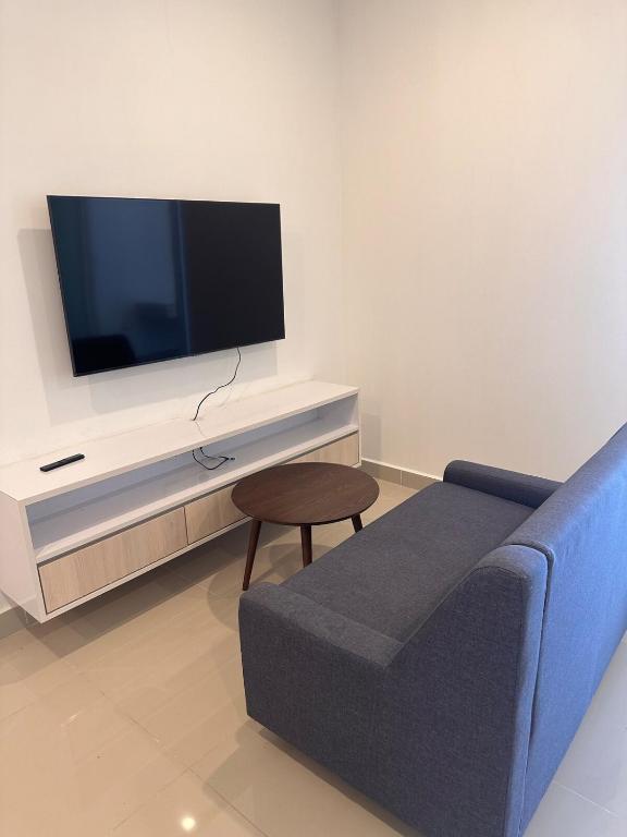 Coco homes seaview at The Shore - B&B Kota Kinabalu