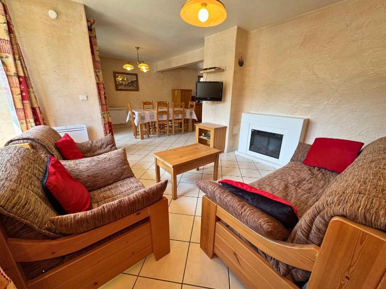 Confort 85m², 3 chambres, 5 pers, terrasse, animaux admis, St Martin de Belleville - FR-1-452-118 - B&B Saint-Martin-de-Belleville