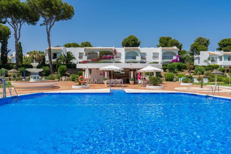 Elegant Apartment in Miraflores - Ferienwohnung La Cala De Mijas