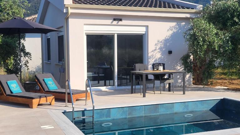 Casa O' - House with private Pool - Chambres d'hôtes Limniónas