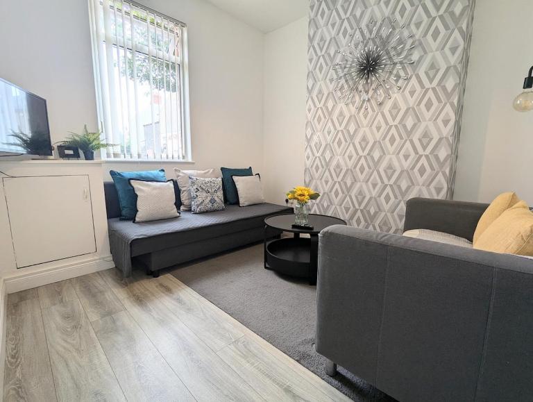 Luxury Townhouse 3 minutes from City Centre - Bed and Breakfast Belfast