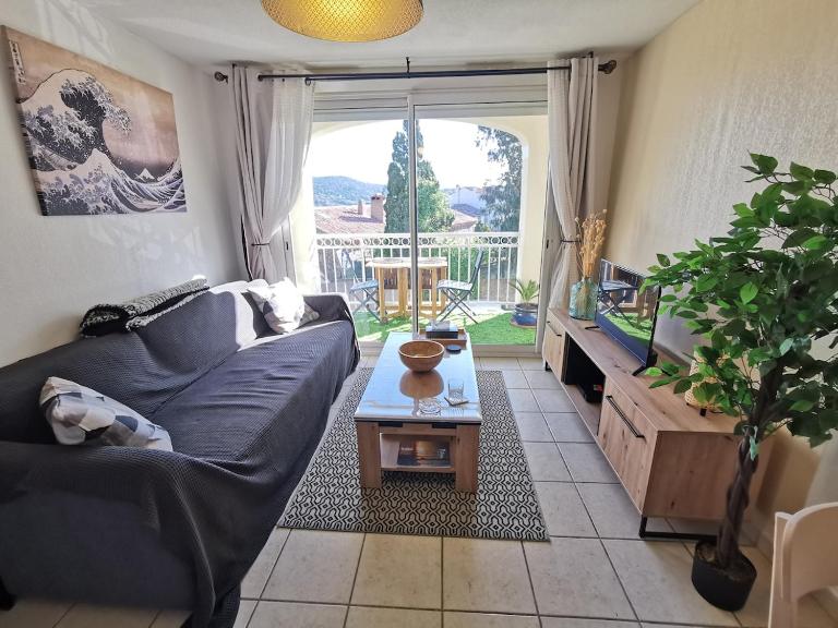 2-room apartment near St-Tropez - Ferienwohnung La Garde-Freinet
