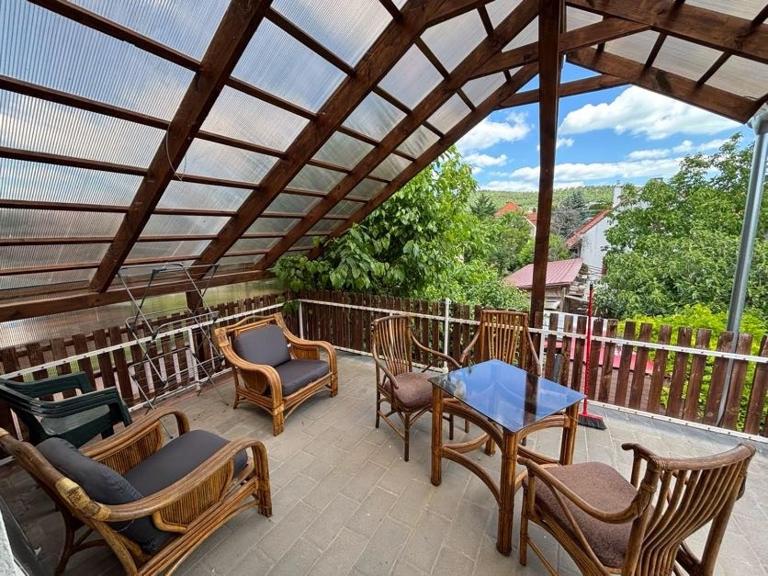 Éden Apartman Gyenesdiás - B&B Gyenesdiás
