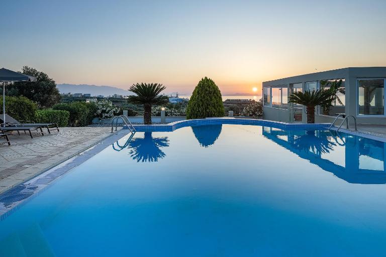 Lofos Panorama Apartments - B&B Prínos