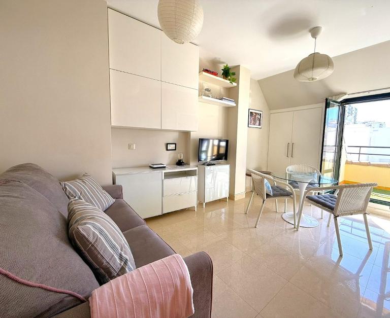Sunny & cosy beach penthouse - B&B Fuengirola
