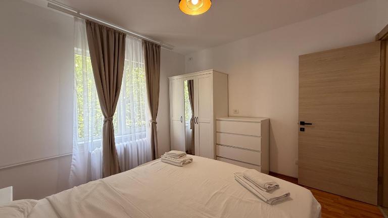 Cazare langa Spitalul Bagdasar-Parcare Inclusa - B&B Bucharest
