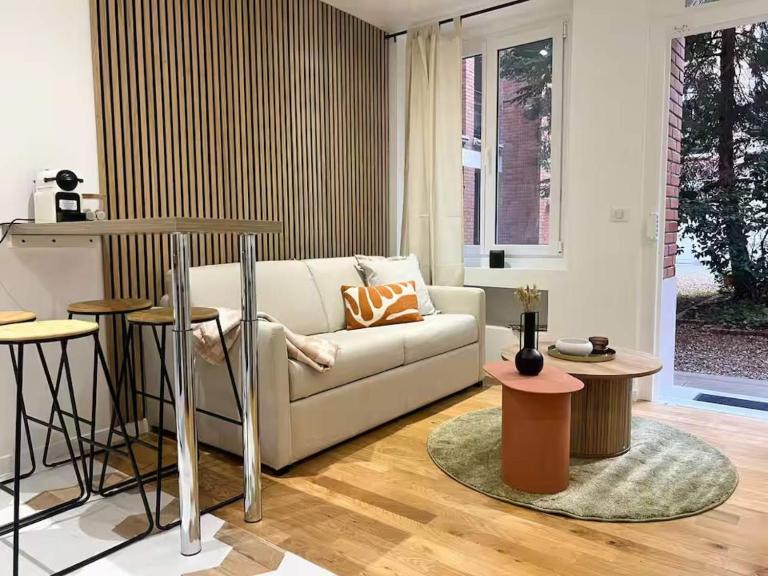 Celine 16 Paris Lumière 2 Bedroom by Eiffel Tower - B&B Parigi