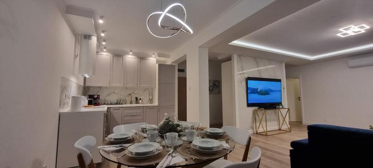 Apartament Zamkowa Park z widokiem na Zamek krzyzacki z XIV wieku , ogród, rzekę i kanał węgorzewski - B&B Węgorzewo