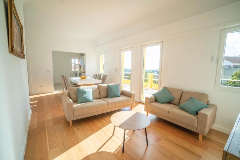 Casa Amarela 36 - B&B Encarnação