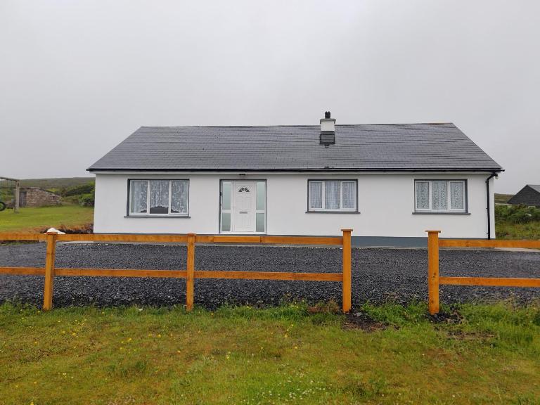 Teach Molcamor, Achill Island - B&B Salia