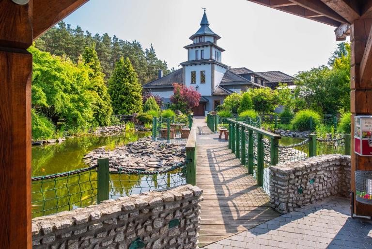Resort Pod Lasem - Bed and Breakfast Kolonowskie