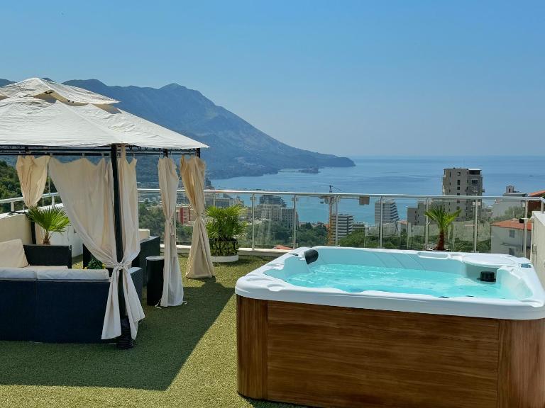 Apartmani Avanti Becici - Bed and Breakfast Bečići