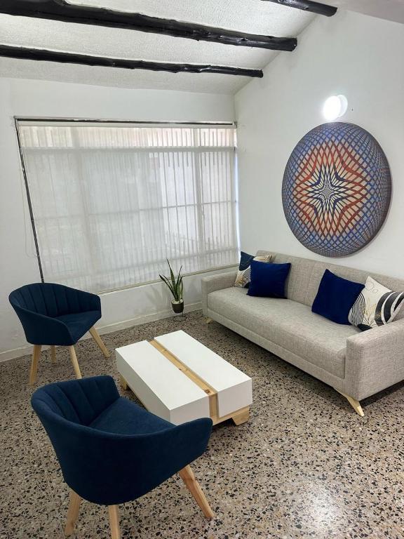 Casa al lado de Multicentro - B&B Ibagué