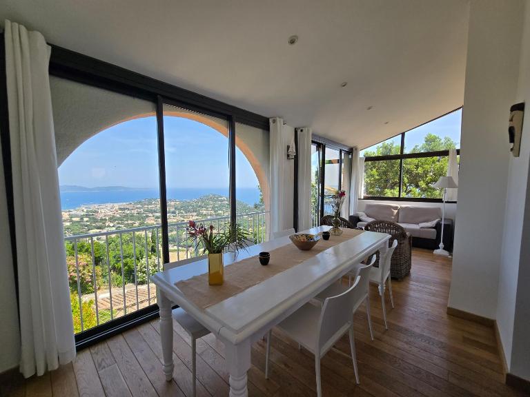 Jardin d azur Magnifique vue mer et piscine - B&B Cavalaire-sur-Mer