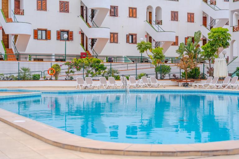 Victoria Court 2 Sunset Pool - Chambres d'hôtes Los Cristianos