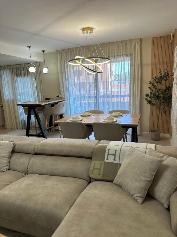 Oslo Flat by Courtoisie N8 - Bed and Breakfast Alicante