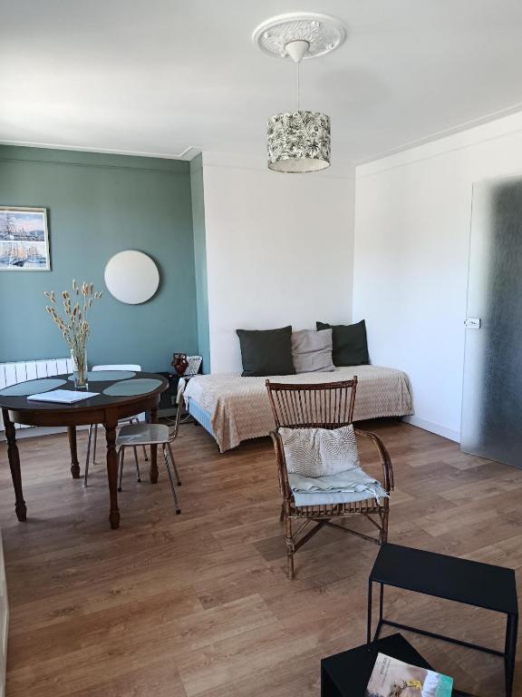 ANNA Apartment, Downtown and Port on foot! - Ferienwohnung Cancale