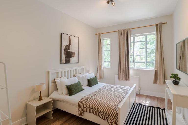 Airy 2-Bed Flat in Notting Hill - B&B Londra